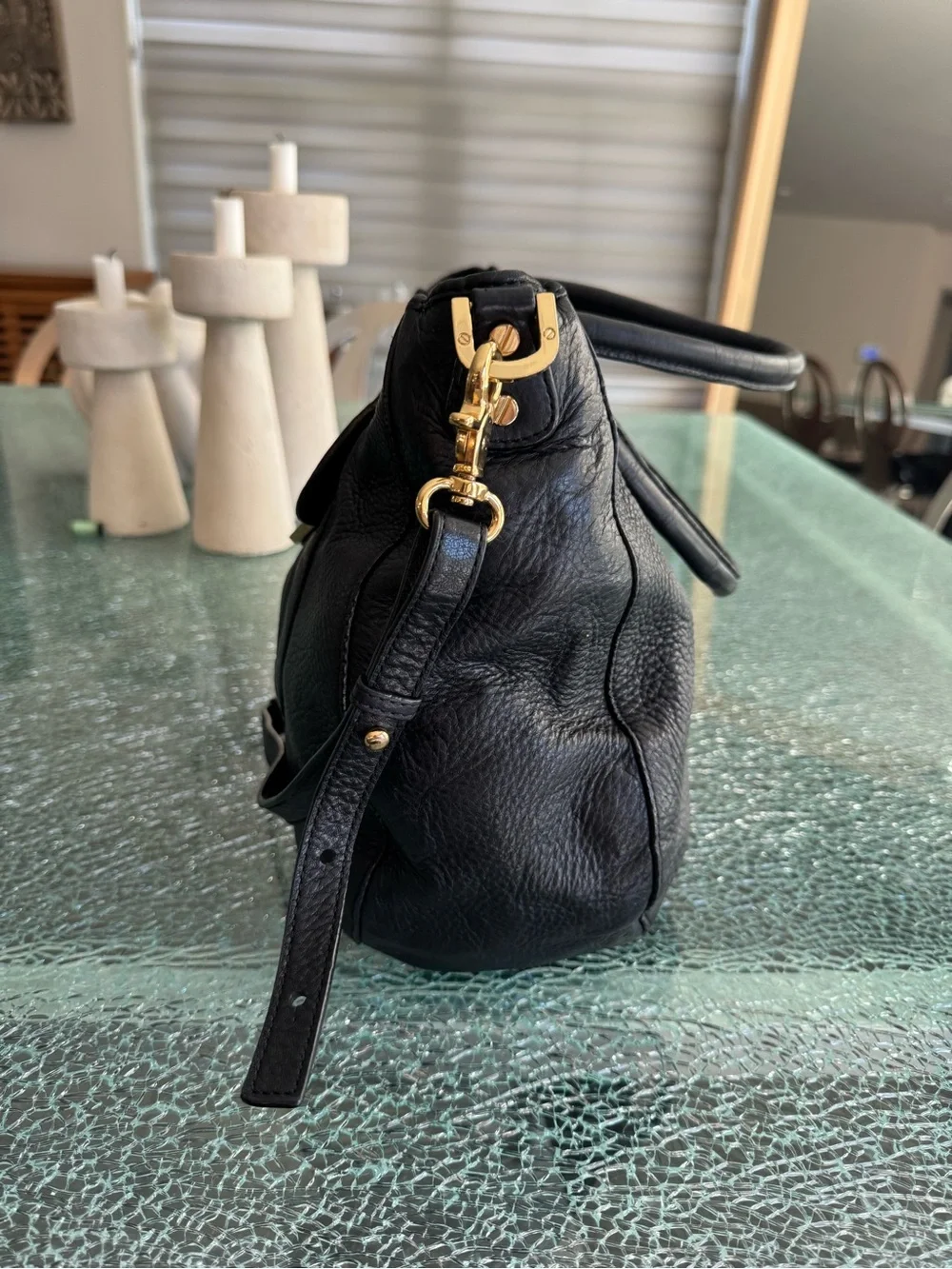 Tory Burch Black Leather Shoulder handbag with Gold Logo
